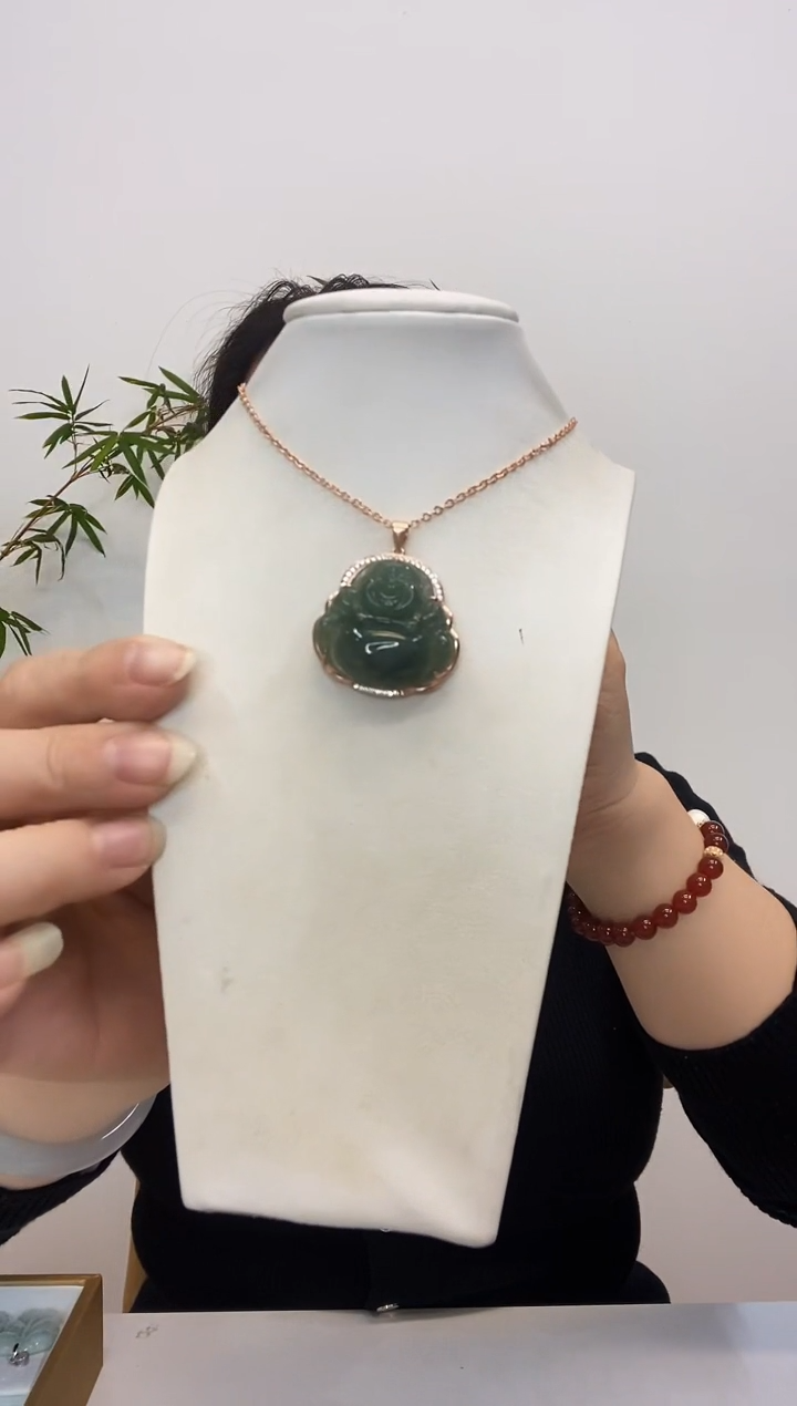 【闪购商品】翡翠吊坠(赠链)银S925镶嵌小佛玫瑰边