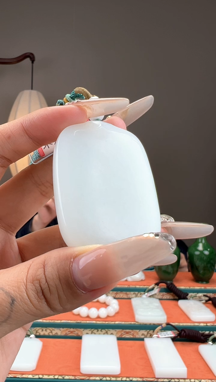 【闪购商品】和田玉颈饰未镶嵌1