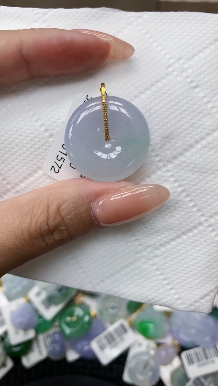 颈饰18K金镶嵌翡翠11111111111