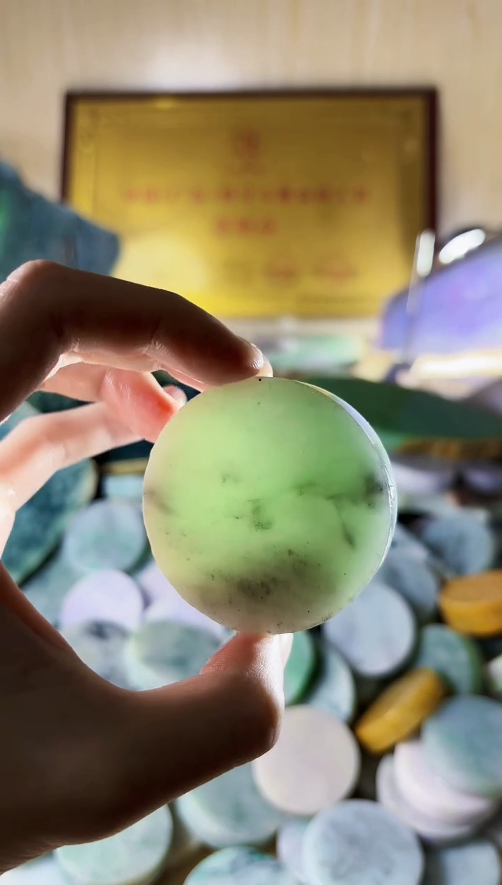 【闪购商品】翡翠颈饰未镶嵌A货吴玉2105