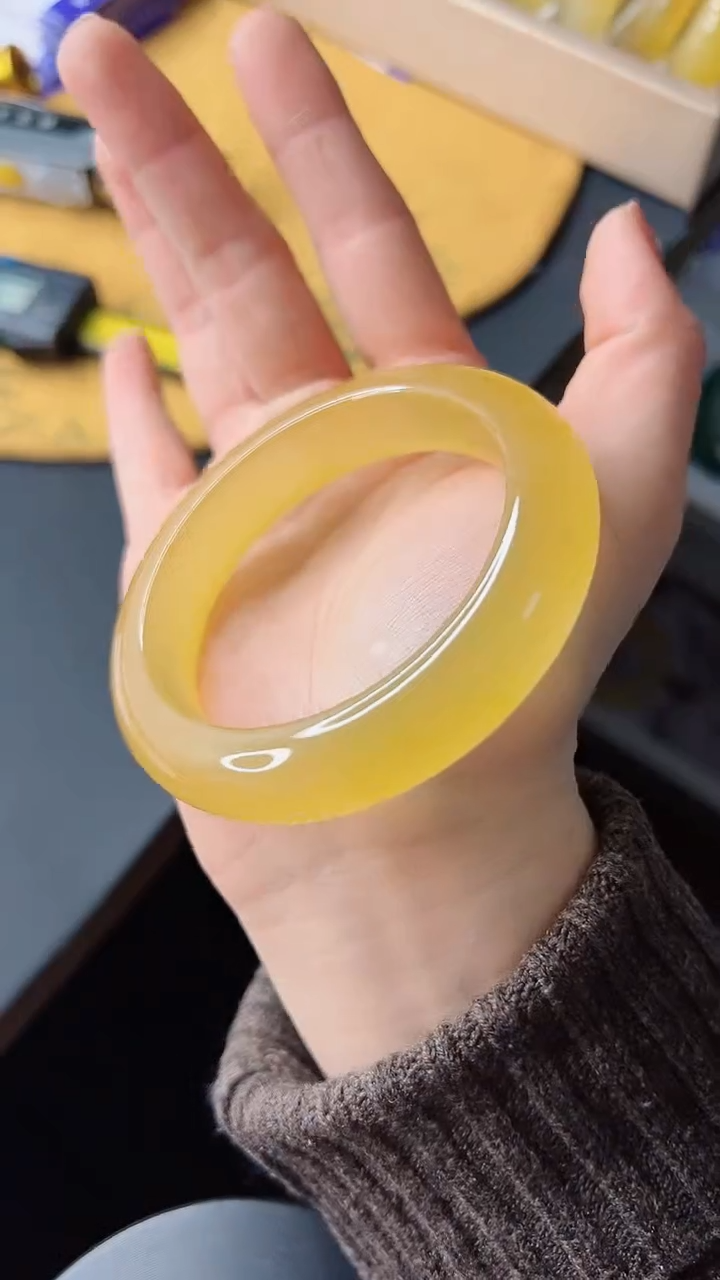 【闪购商品】石英质玉手镯未镶嵌482-58-59