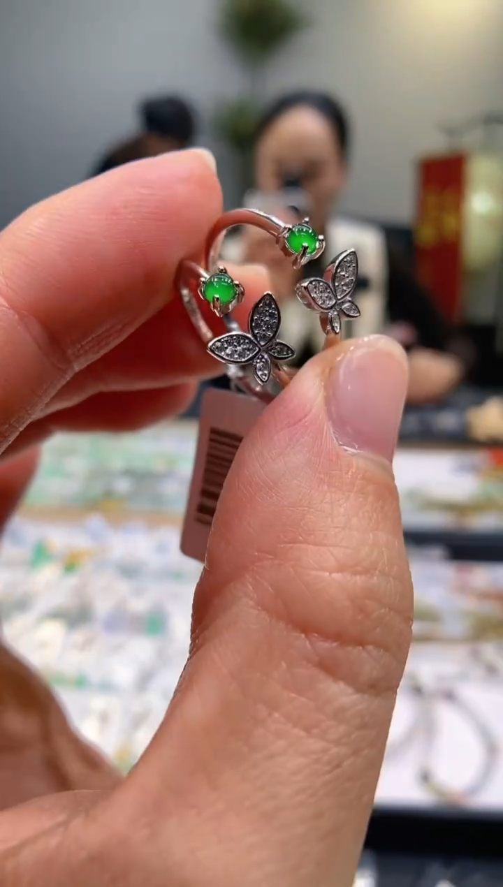 【闪购商品】翡翠吊坠(不含链)银S925镶嵌蝴蝶戒指 多样性发其一