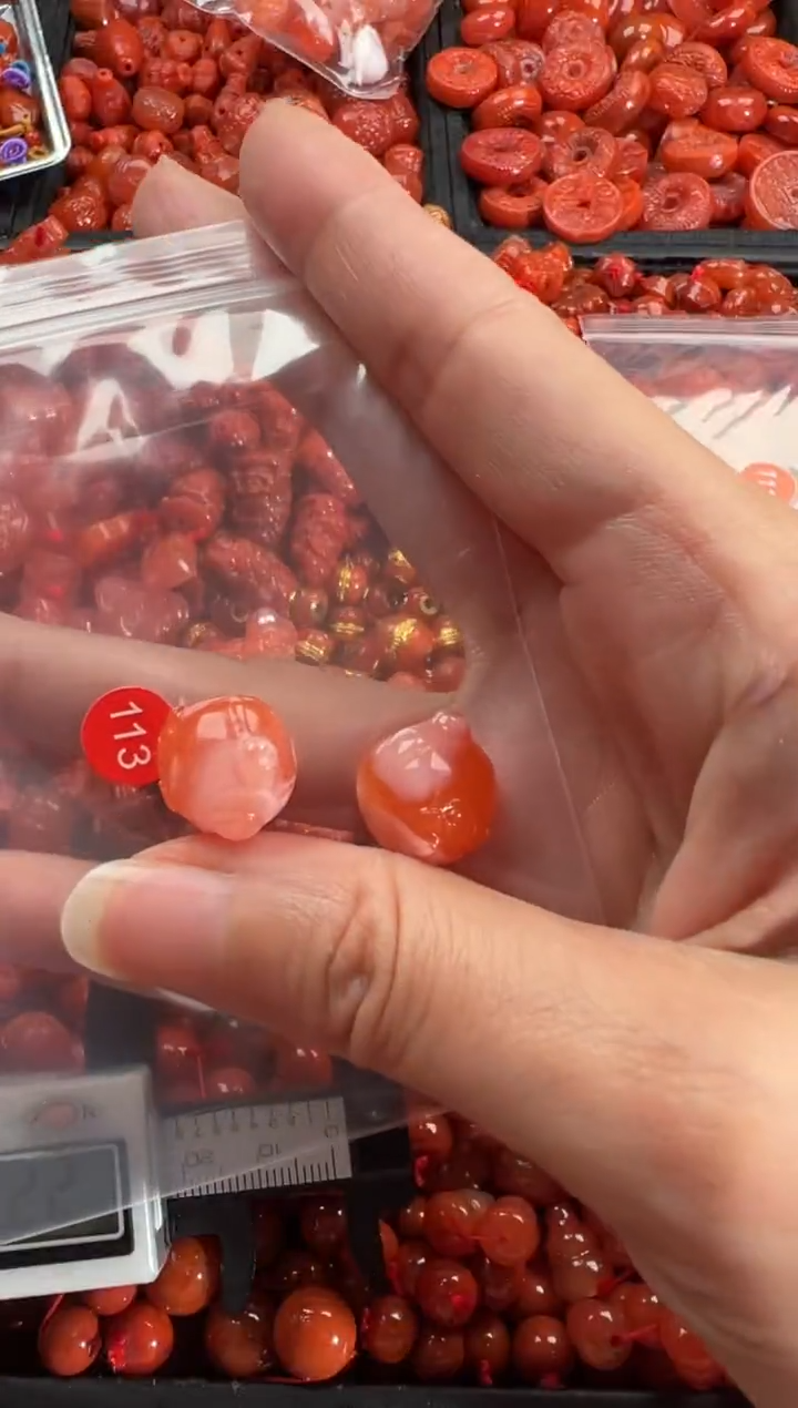 【闪购商品】南红玛瑙颈饰未镶嵌1