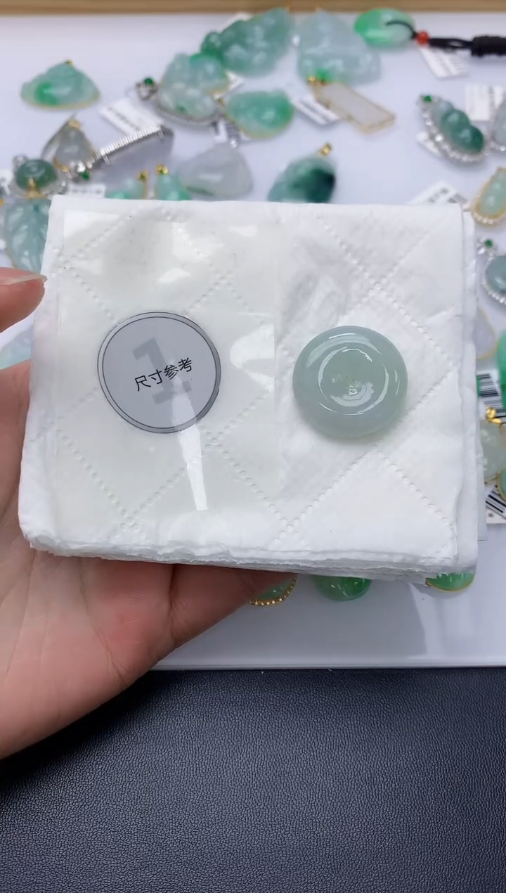 颈饰未镶嵌翡翠天然A货