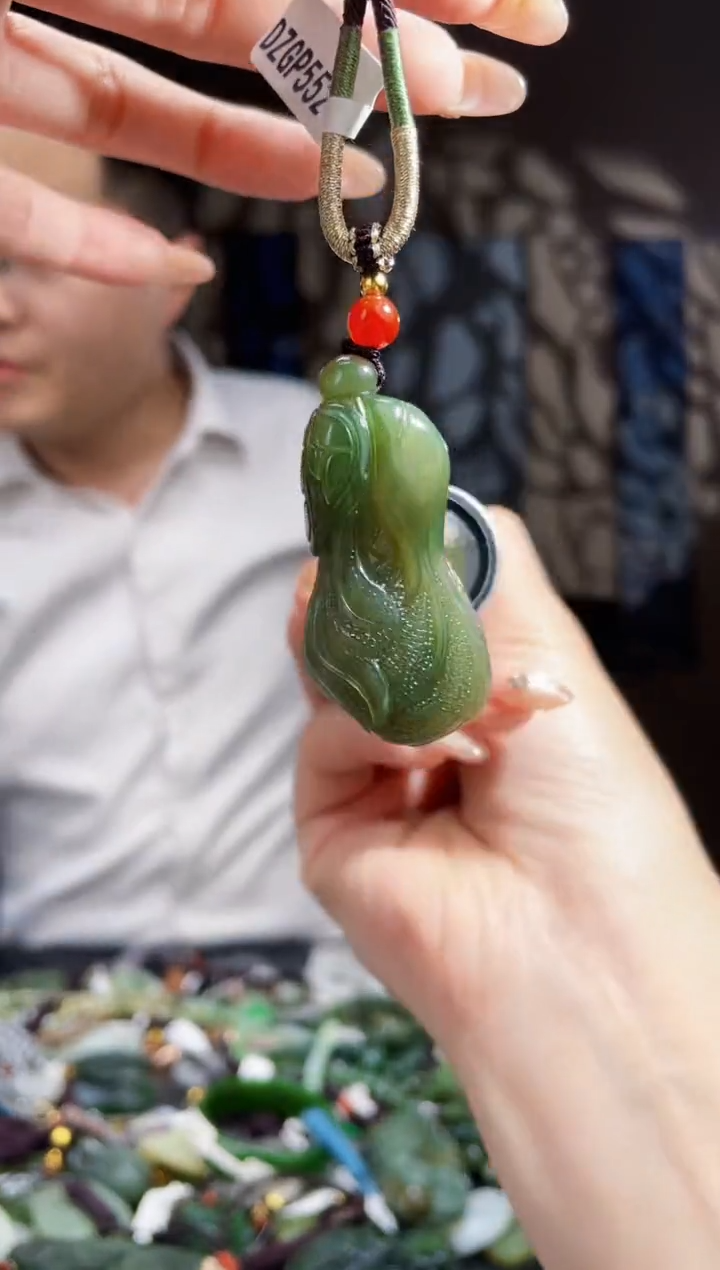 【闪购商品】和田玉颈饰未镶嵌拍一发一