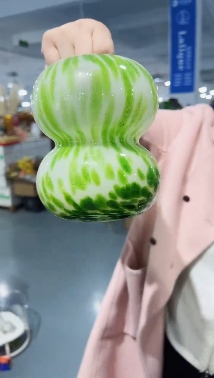 【闪购商品】玻璃XX-花伴你花瓶-SMU1