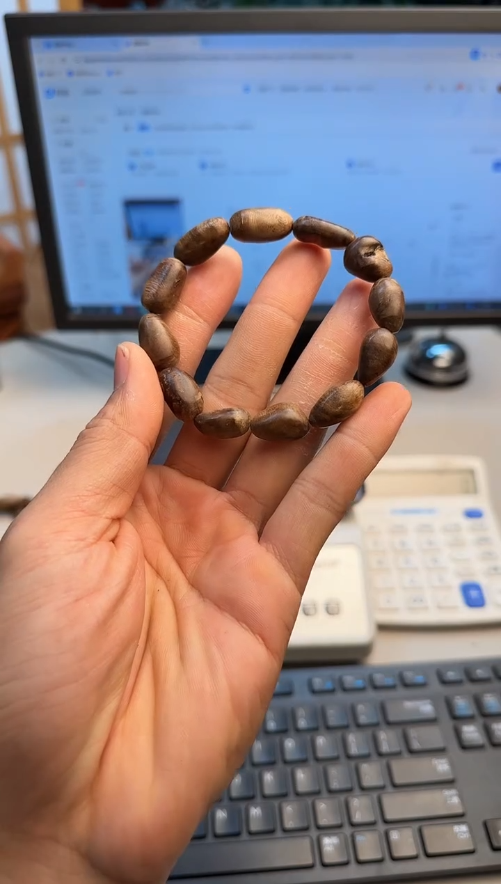 沉香手串马尼涝天然沉香留疤14