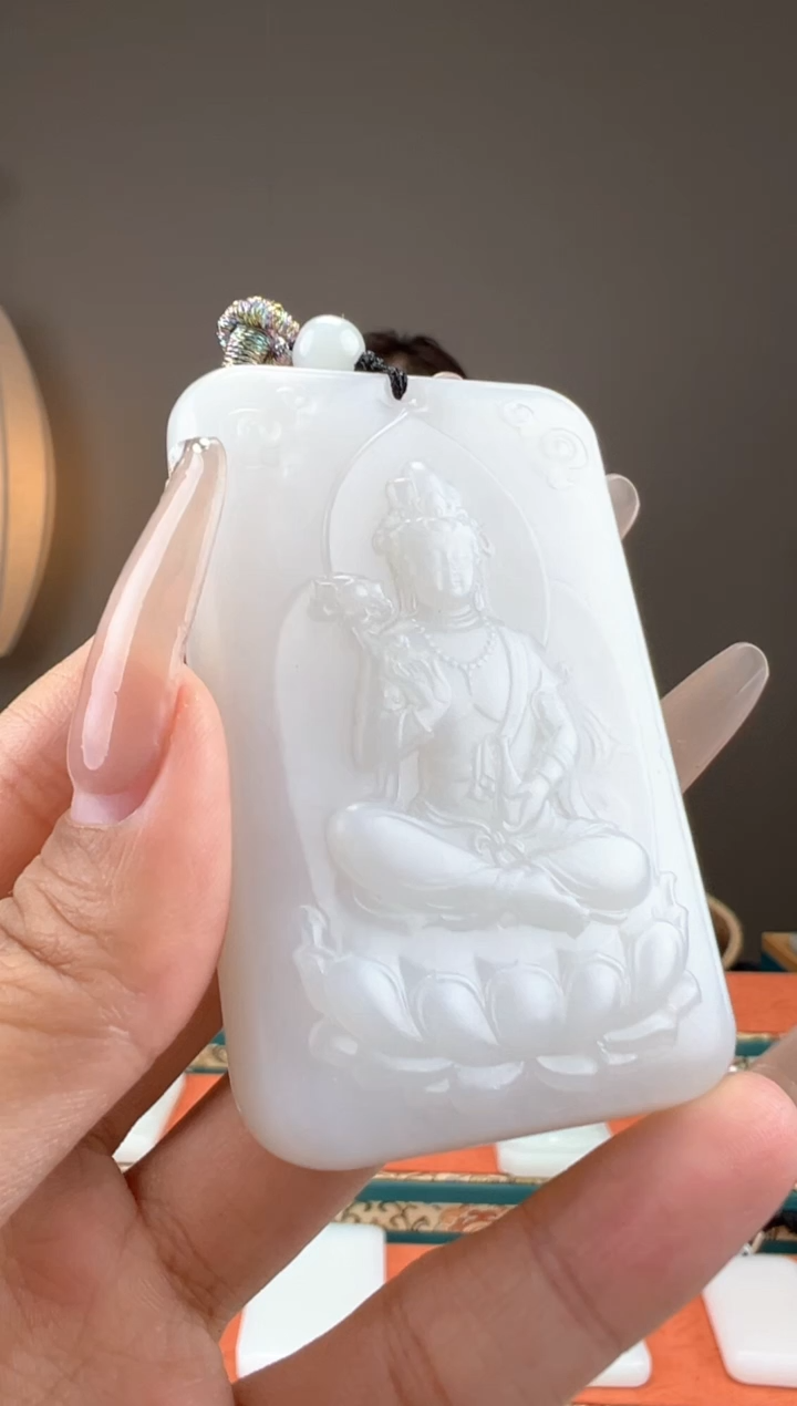 【闪购商品】和田玉颈饰未镶嵌1