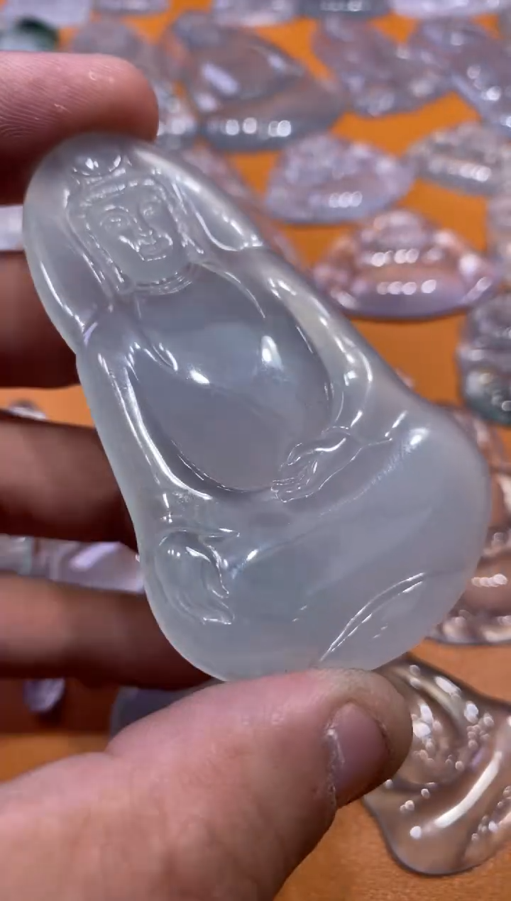 【闪购商品】翡翠吊坠(不含链)未镶嵌观音7800