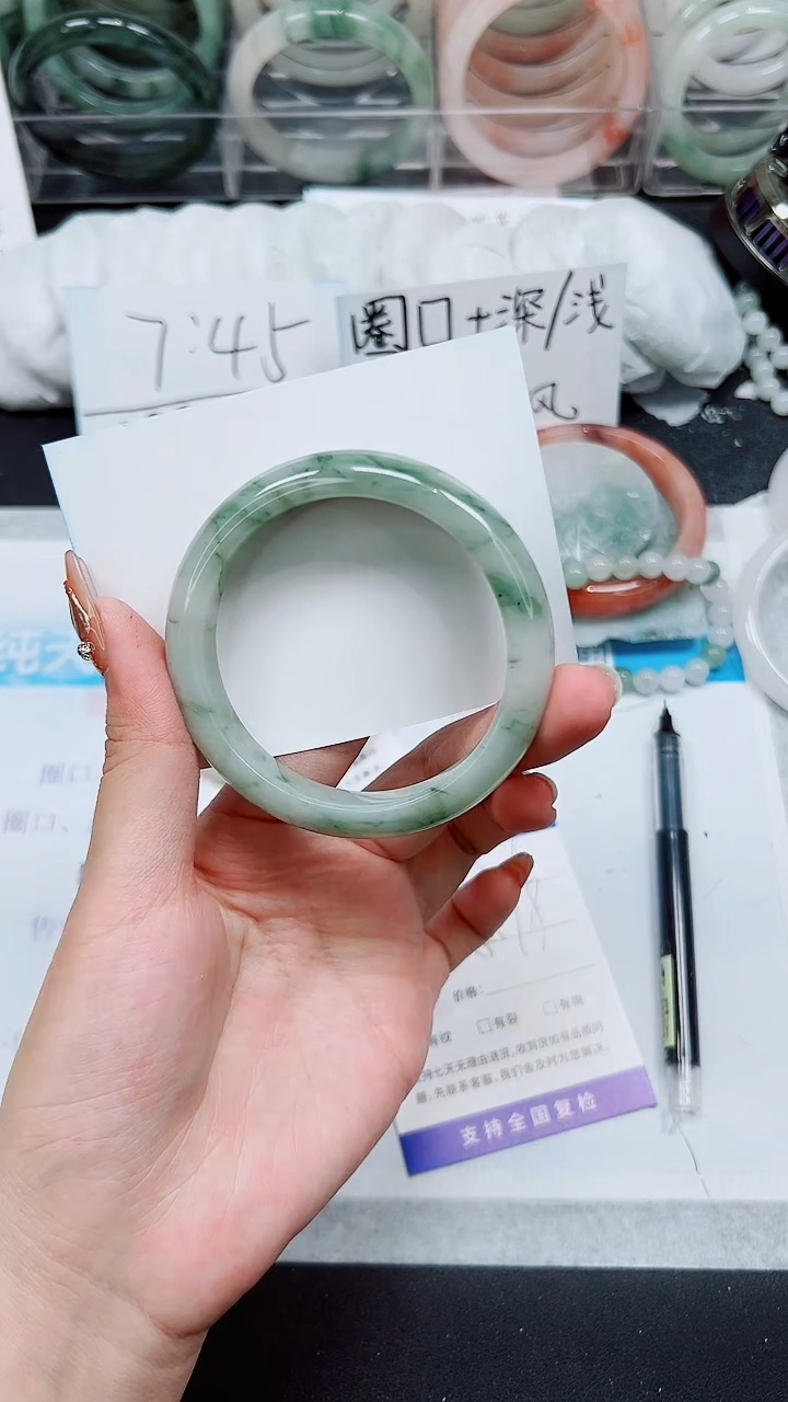 【闪购商品】石英质玉手镯未镶嵌A136-58/59