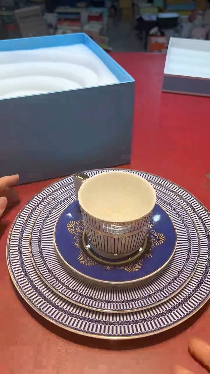 【闪购商品】瓷片锅碗瓢盆一件不剩