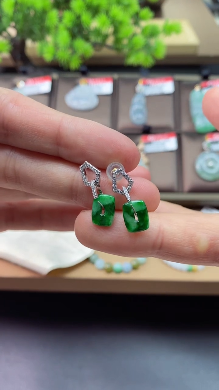 【闪购商品】翡翠耳饰银S925镶嵌方形平安扣耳环