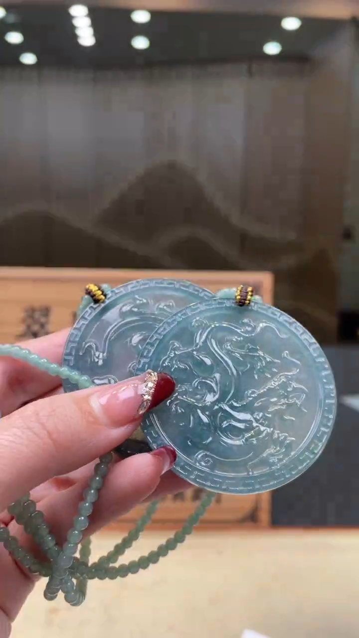 【闪购商品】定制翡翠未镶嵌多样性发货 (只发一对) *A42