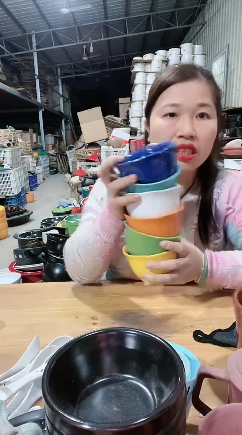 【闪购商品】瑕疵六色碗六个，，