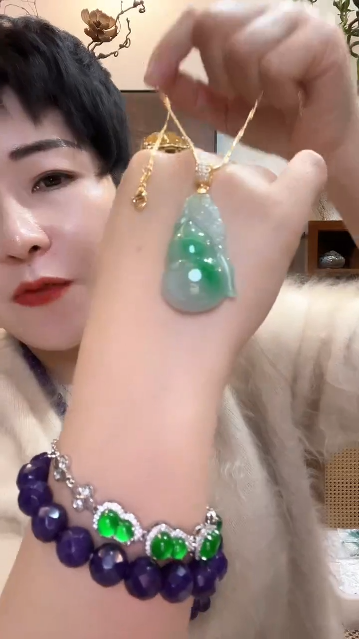 吊坠(赠链)未镶嵌翡翠252