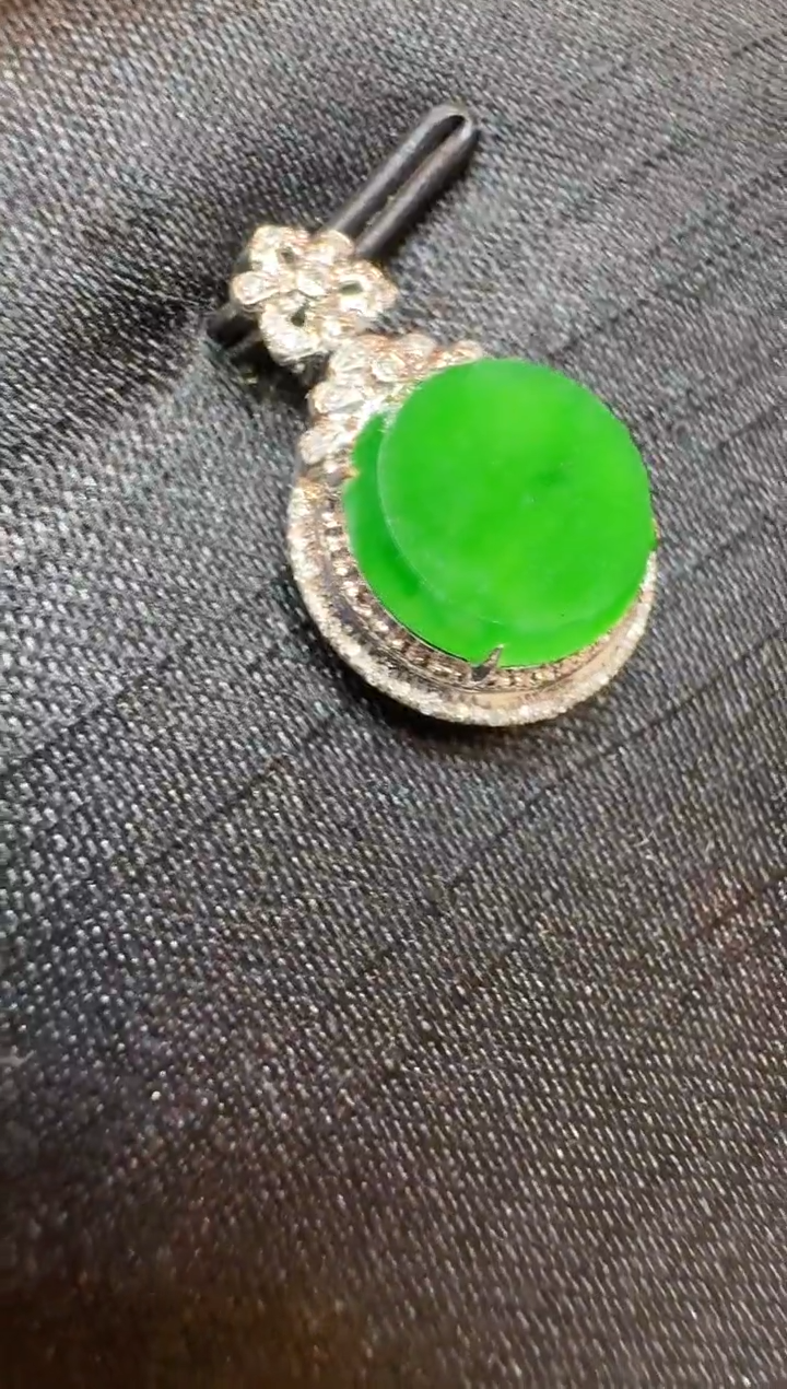 【闪购商品】翡翠吊坠(不含链)18K金镶嵌多样性团购发一件