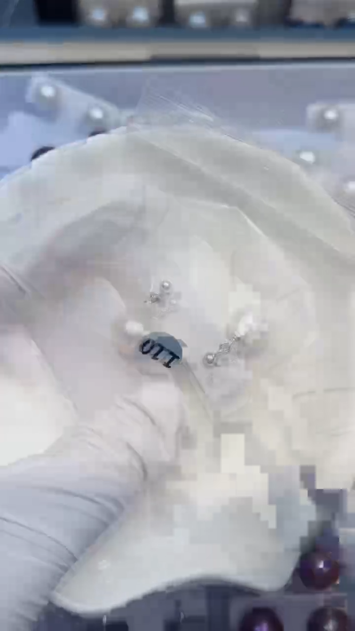 【闪购商品】银S925镶嵌淡水珍珠耳饰耳钉