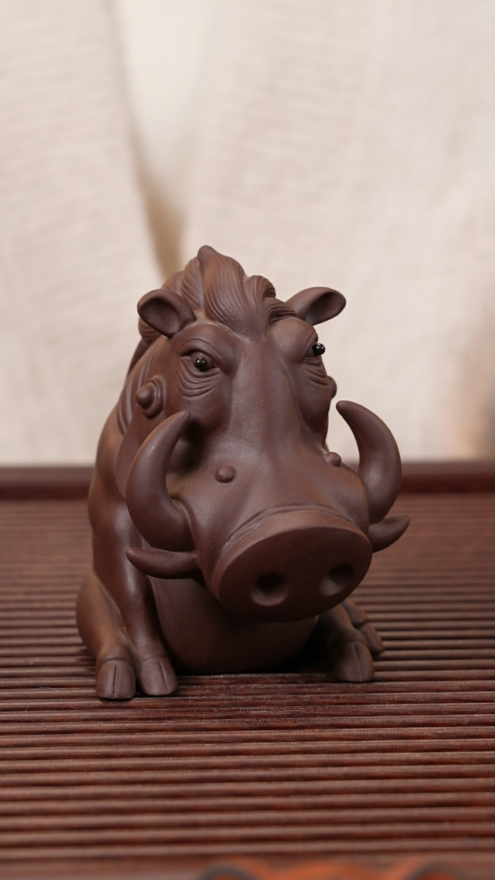 【闪购商品】紫砂茶宠小猪蓬蓬