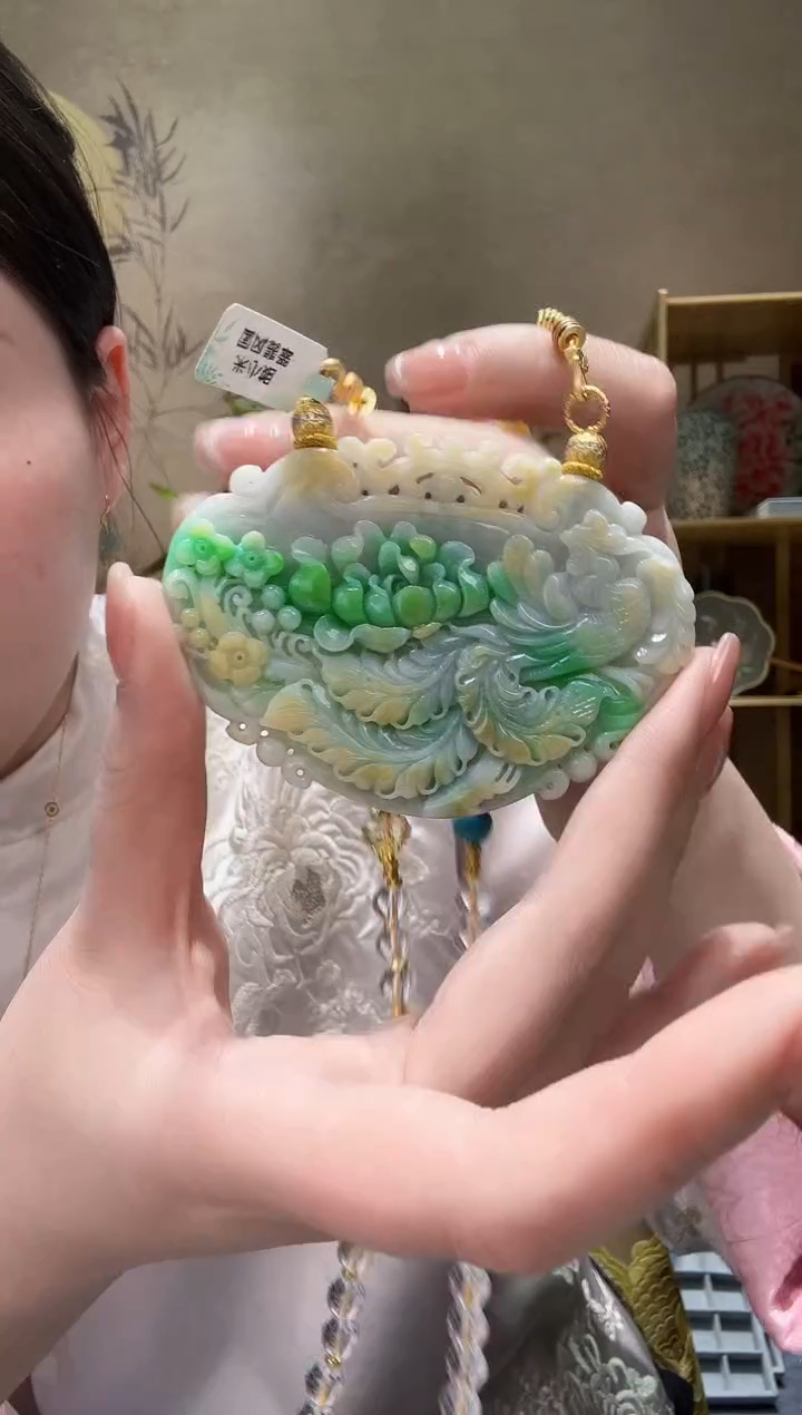 【闪购商品】翡翠颈饰未镶嵌吊坠