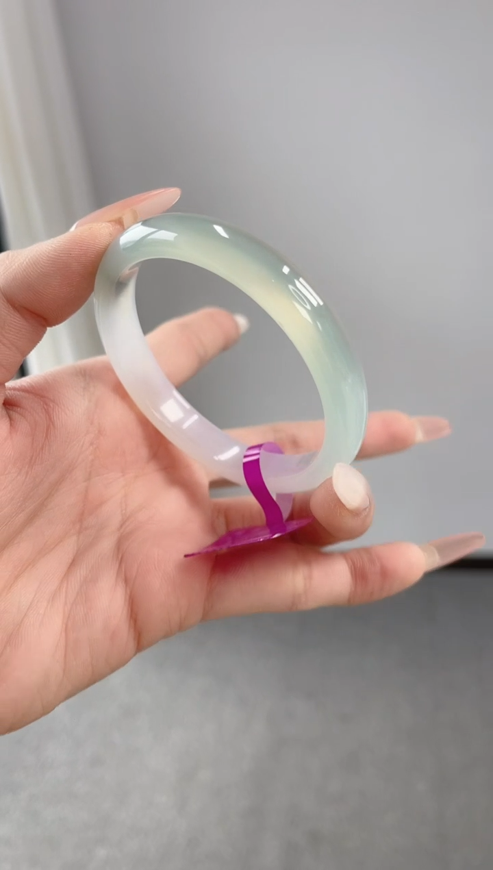 【闪购商品】玛瑙/玉髓手镯未镶嵌55-56圈