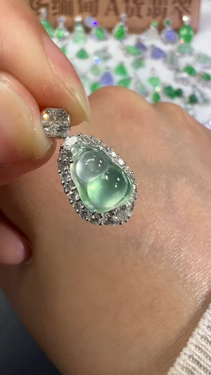 吊坠(不含链)18K金镶嵌翡翠A27|18800