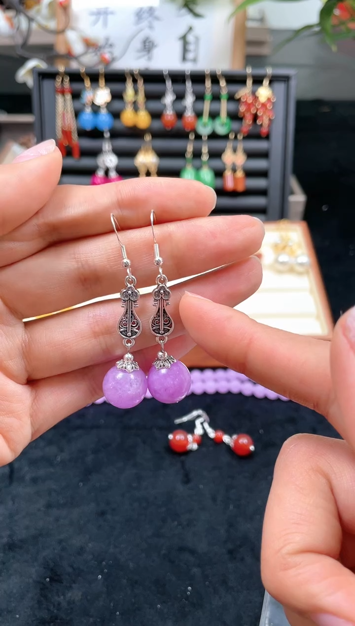 【闪购商品】石英质玉耳饰银S925镶嵌828000