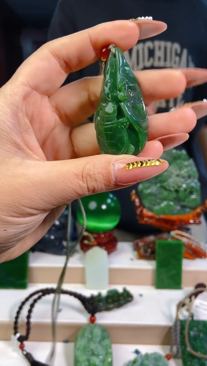 【闪购商品】和田玉挂件未镶嵌1