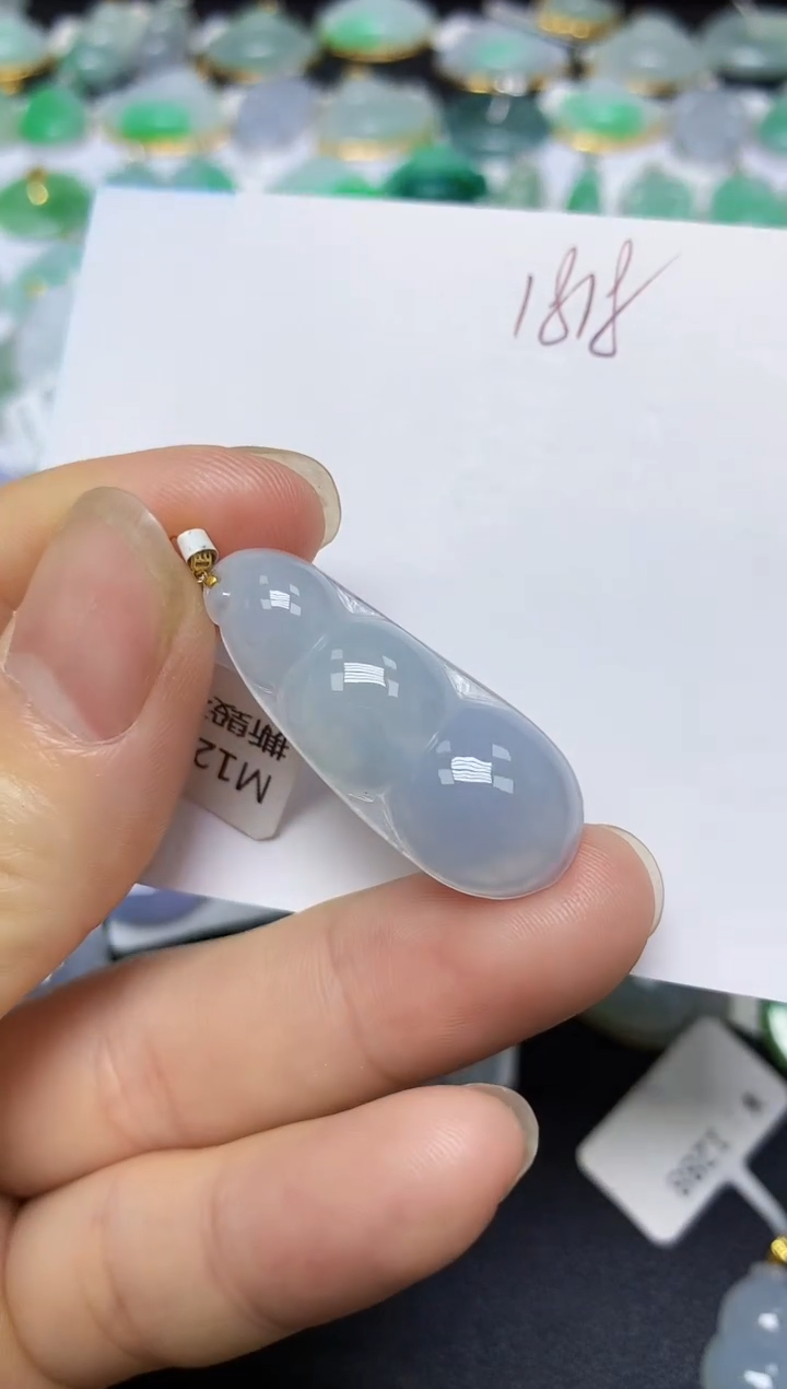 翡翠18K金镶嵌颈饰 天然翡翠A货