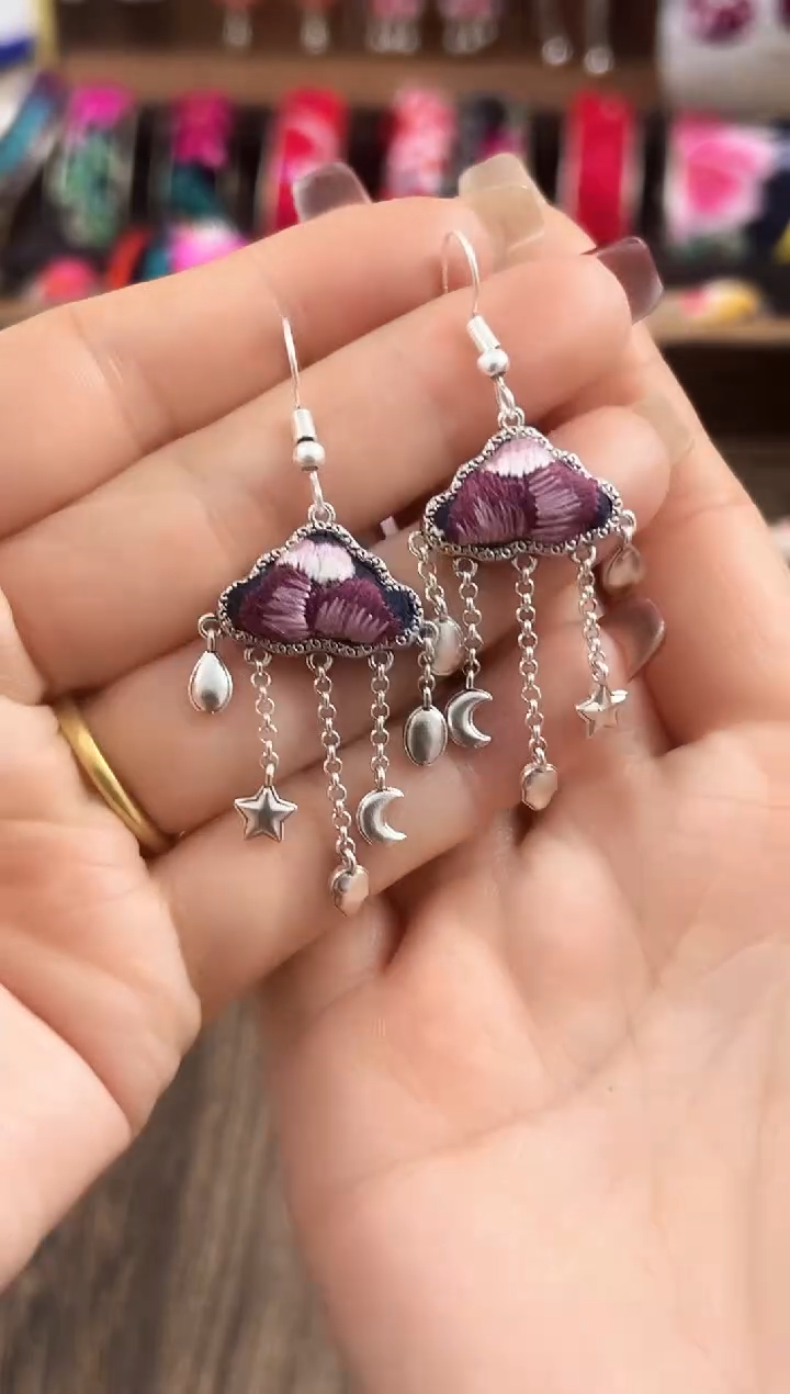 【闪购商品】织绣民族风老绣饰品573