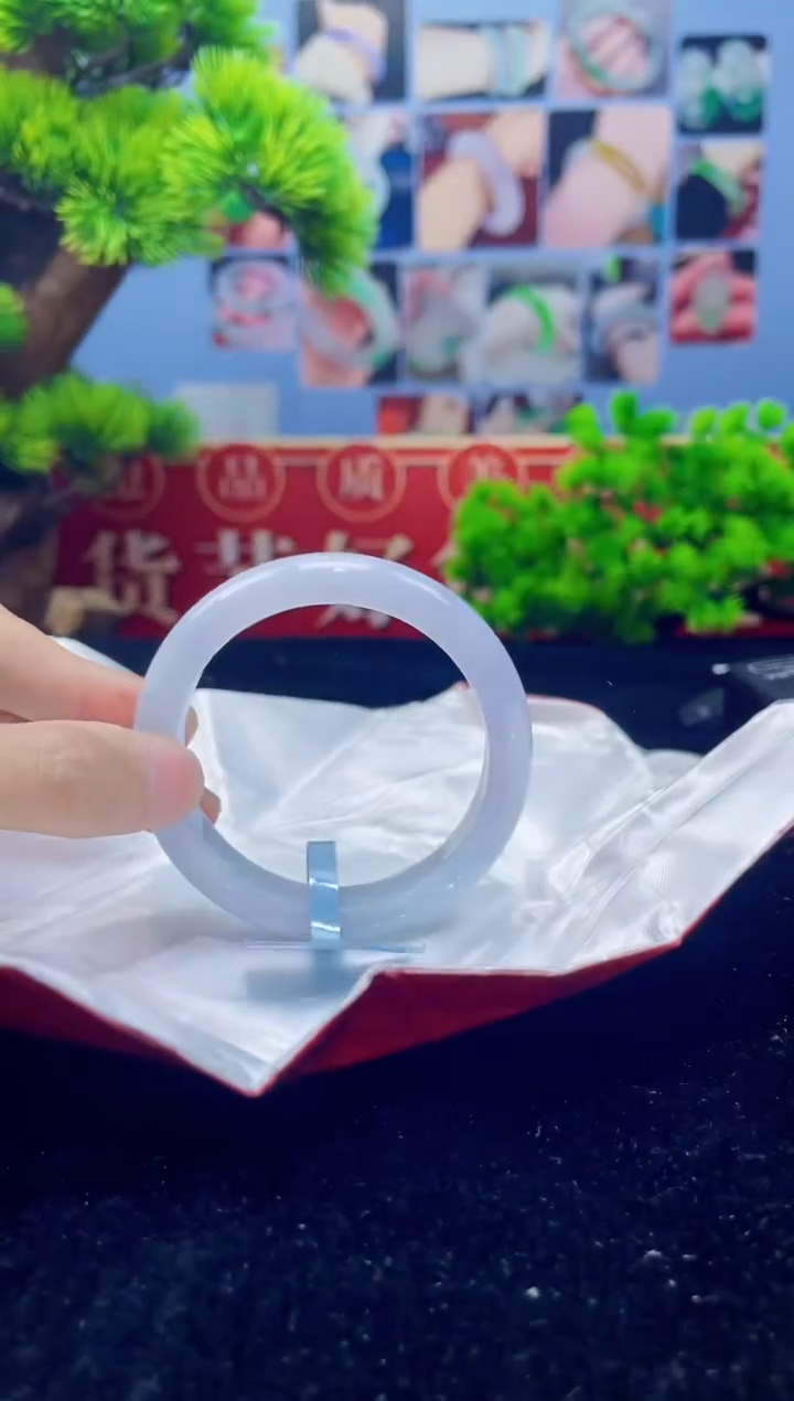 翡翠未镶嵌手镯22手镯