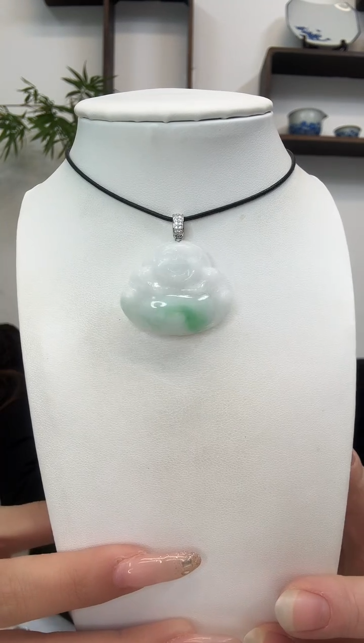 颈饰银S925镶嵌翡翠佛公