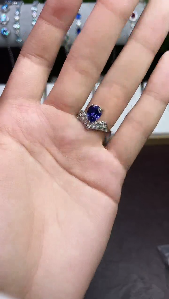 合金合成钻石蓝宝戒指