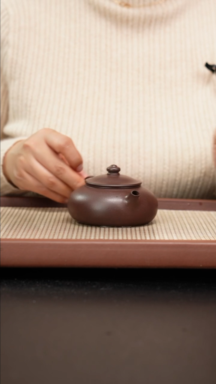 【闪购商品】紫砂茶壶铁芯老紫寒江160