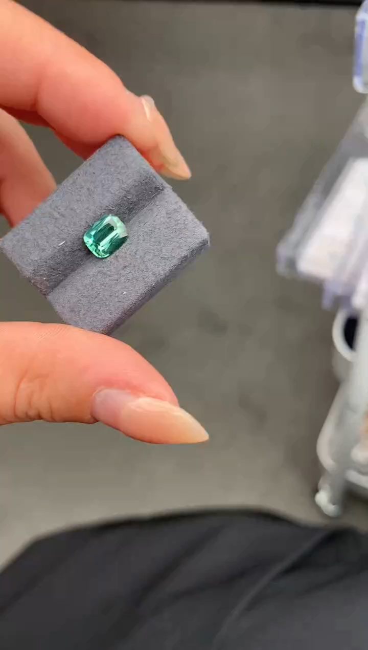 【闪购商品】碧玺裸石未镶嵌1.3ct拉贡