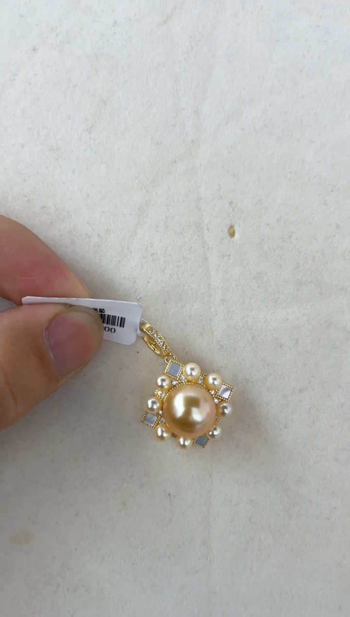 【闪购商品】海水珍珠颈饰银S925镶嵌吊坠