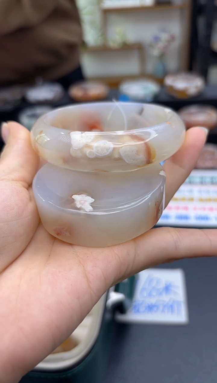 【闪购商品】石英质玉手镯未镶嵌C191(62圈赠送镯心)