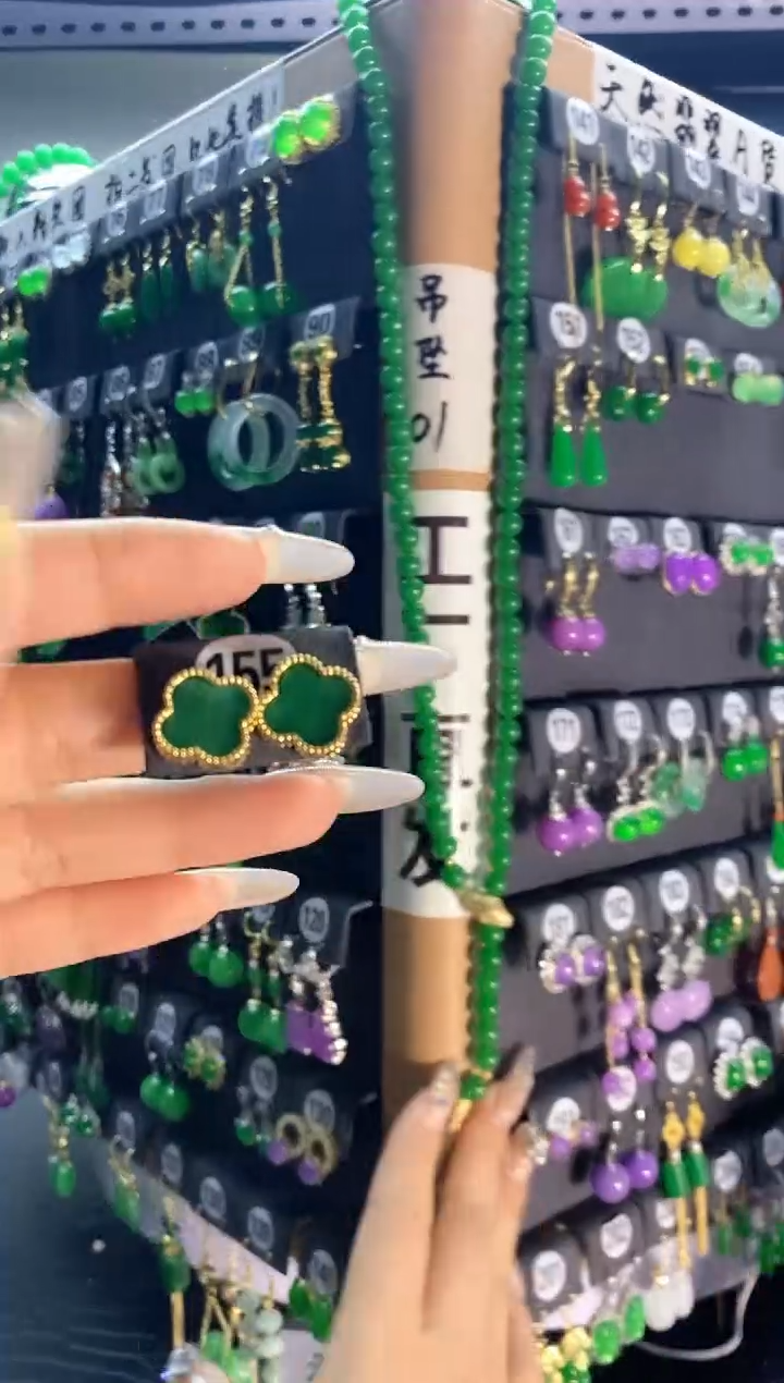 【闪购商品】翡翠耳饰银S925镶嵌155.....