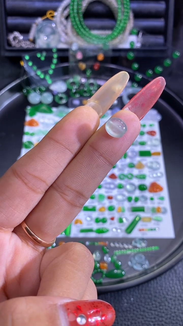 未镶嵌挂件翡翠珠子