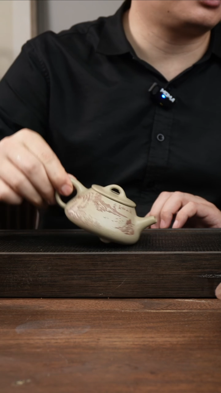 茶杯紫砂彩***熊本绿平盖石瓢   刻绘山水    180CC  