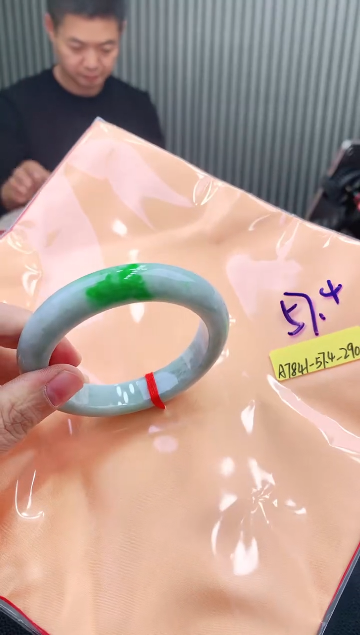 未镶嵌手镯翡翠111