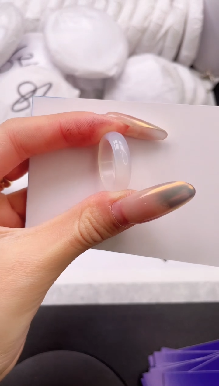 【闪购商品】石英质玉手镯未镶嵌素圈戒指白