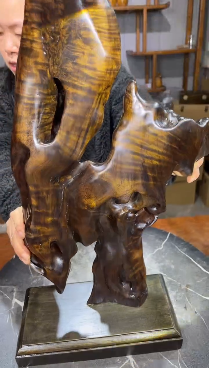 金丝楠一*阴沉木随型摆件