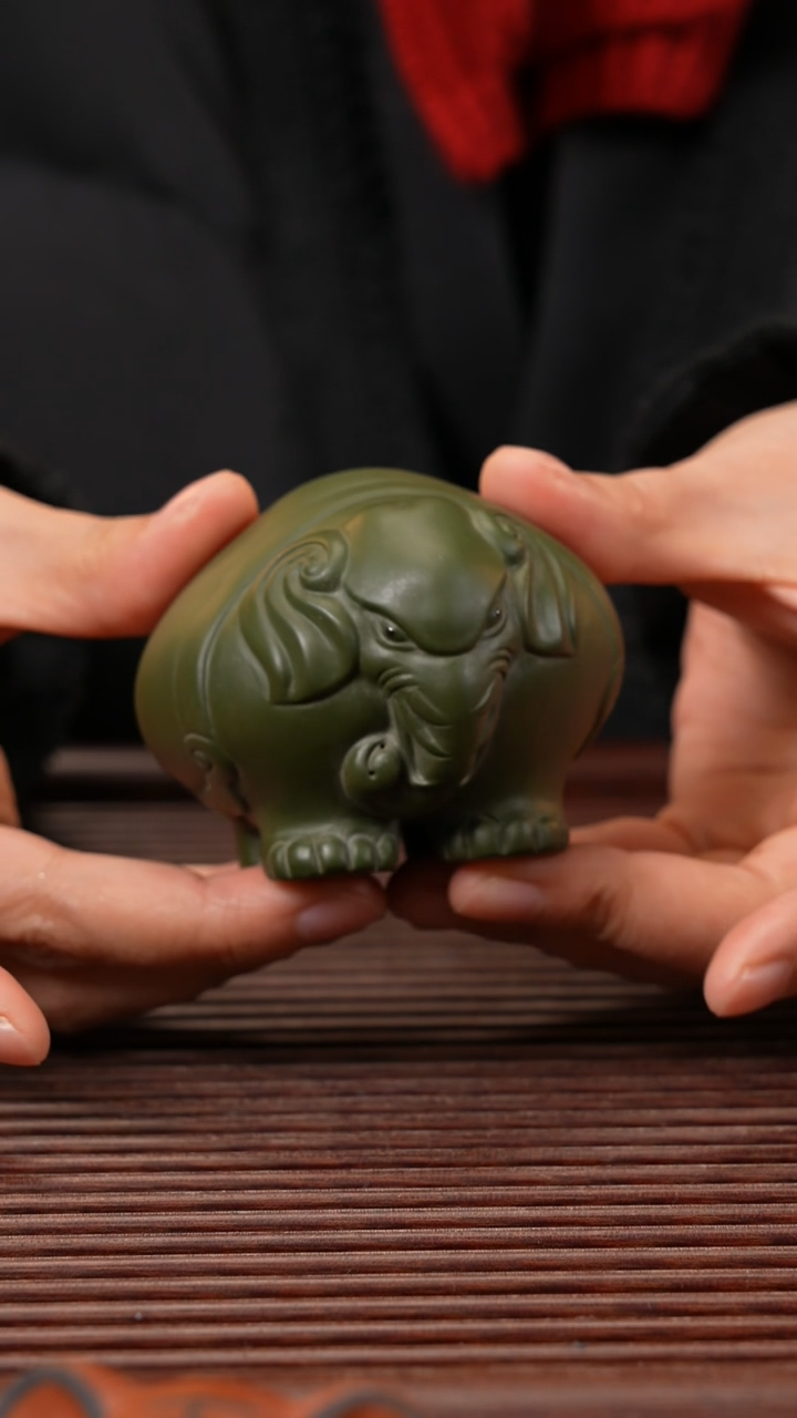 【闪购商品】紫砂茶宠绿泥小象