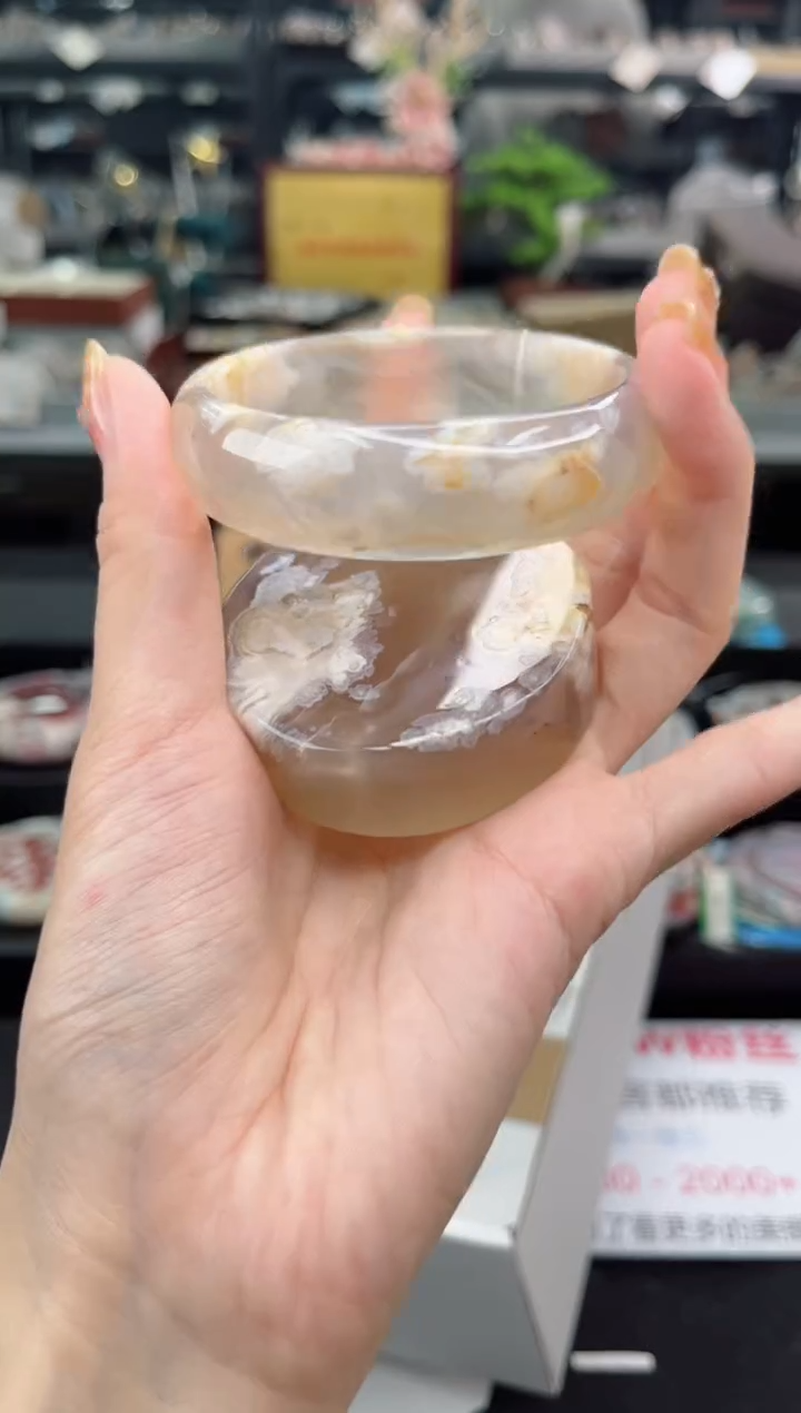 【闪购商品】石英质玉手镯未镶嵌58圈口（赠品镯心）3538780