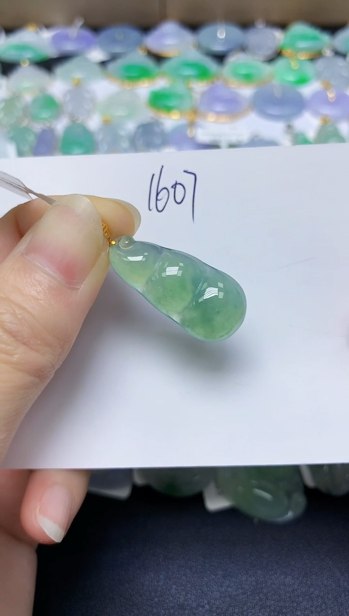 翡翠18K金镶嵌颈饰 天然缅甸翡翠A货