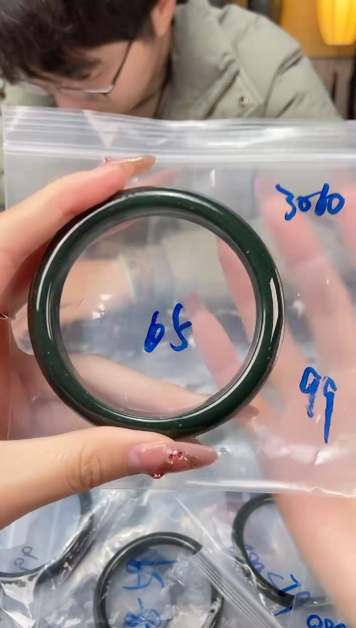 【闪购商品】和田玉手镯未镶嵌和田玉手镯3060