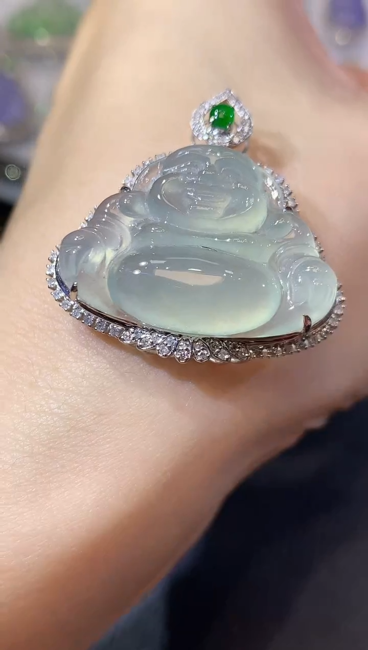 【闪购商品】翡翠吊坠(不含链)18K金镶嵌A54