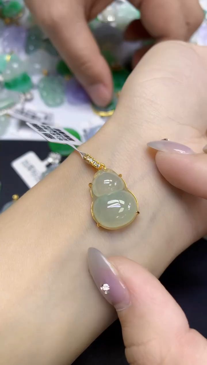 颈饰未镶嵌翡翠天然缅甸翡翠A货百元以上9元证书费自理