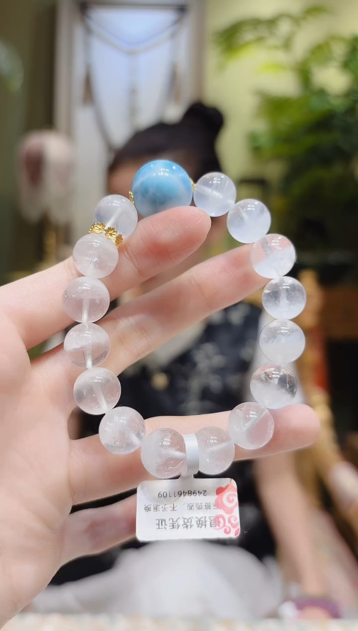 【闪购商品】水晶手串18K金镶嵌海纹石顶珠花环白幽灵手串