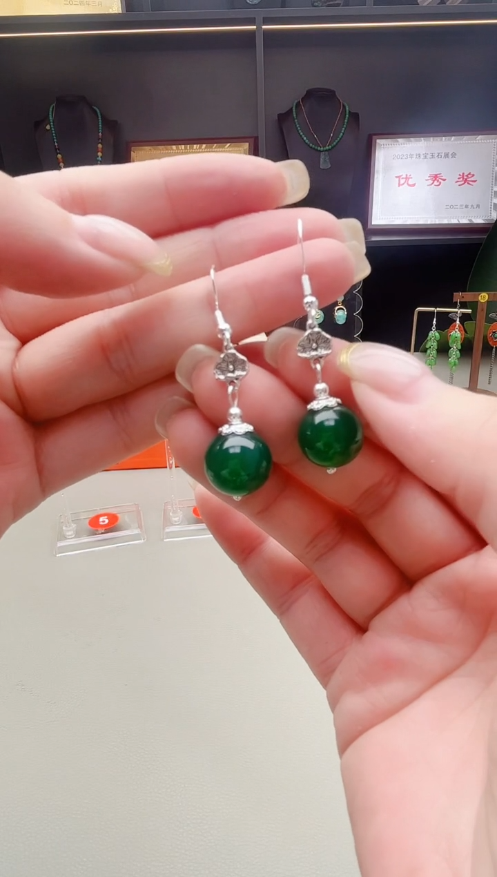 未镶嵌耳钉玛瑙/玉髓221